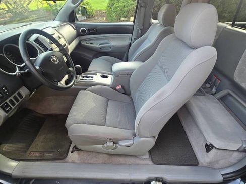 Used 2006 Toyota Tacoma 4x4 Access Cab V6 image 6