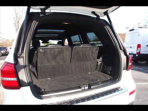 Used 2018 Mercedes-Benz GLS 450 4MATIC image 17