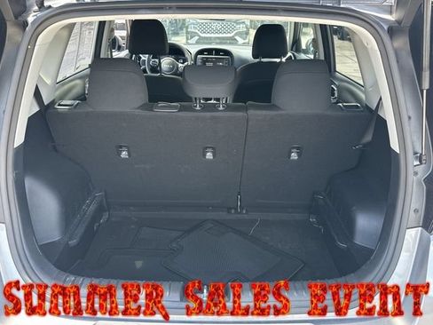 Used 2025 Kia Soul LX w/ LX Technology Package FWD image 9