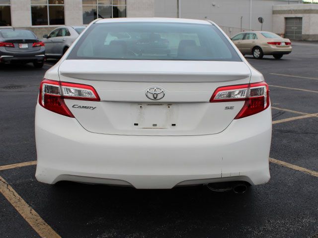 Used 2013 Toyota Camry SE FWD image 6