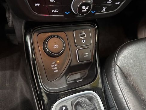 Used 2018 Jeep Compass Altitude w/ Popular Equipment Group image 19