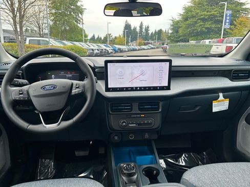 New 2025 Ford Maverick XLT w/ XLT Luxury Package FWD image 16