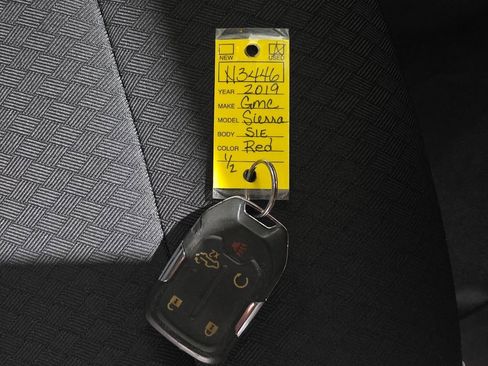 Used 2019 GMC Sierra 1500 SLE image 43