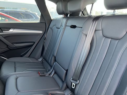 Used 2025 Audi Q5 2.0T Premium image 34