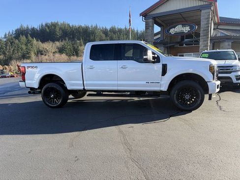 Used 2019 Ford F250 Lariat w/ Lariat Ultimate Package image 5