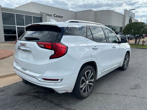 Used 2018 GMC Terrain Denali w/ Comfort Package FWD image 5
