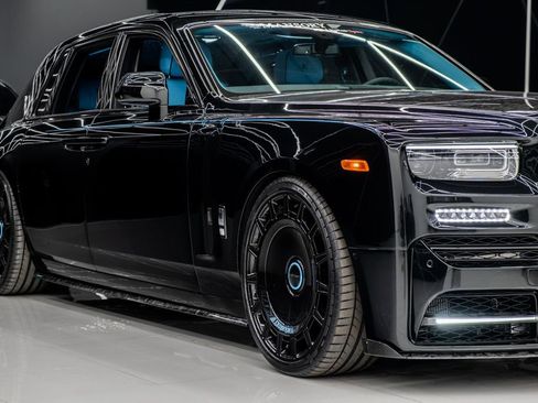 Used 2025 Rolls-Royce Phantom Sedan image 6