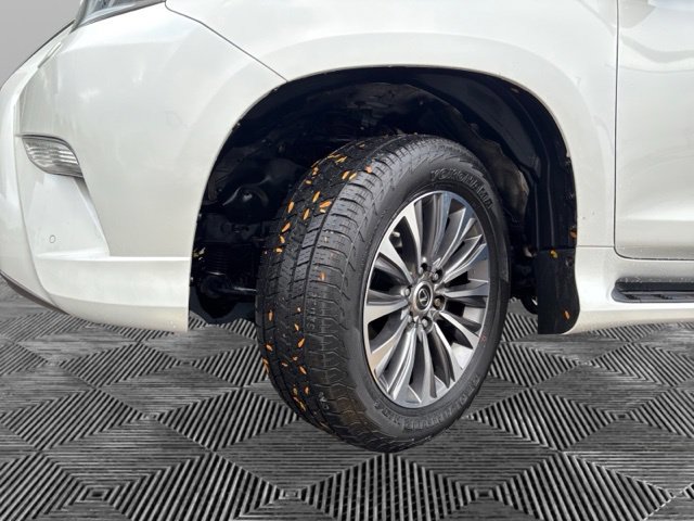 Used 2022 Lexus GX 460 Luxury w/ Accessory Package AWD/4WD image 30