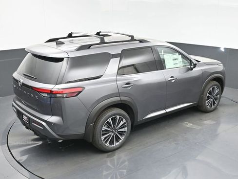 New 2026 Nissan Pathfinder Platinum FWD image 31