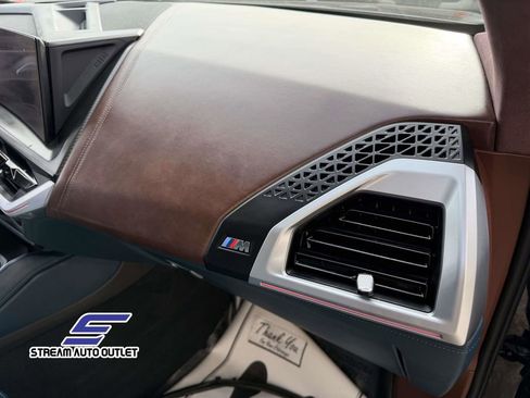 Used 2023 BMW XM image 15