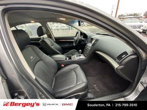 Used 2013 INFINITI G37 x w/ Premium Pkg image 31