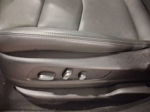 Used 2024 Cadillac XT6 Premium Luxury w/ LPO, Floor Liner Package AWD/4WD image 27