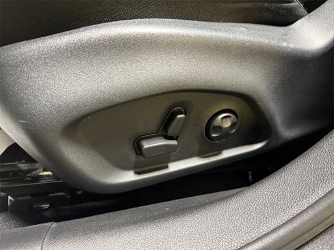 Used 2020 Jeep Compass Altitude image 13