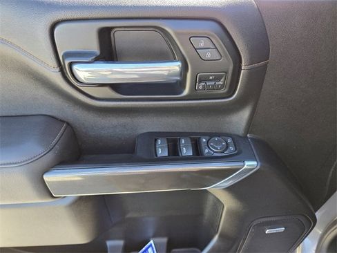 Certified 2022 GMC Sierra 1500 AT4 w/ AT4 Premium Package image 17