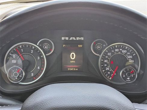 Used 2024 RAM 3500 Big Horn image 24