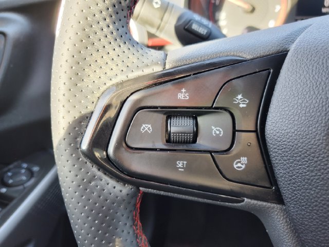 Certified 2024 Chevrolet Trax RS w/ Driver Confidence Package FWD image 21
