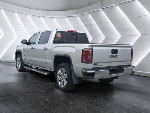 Used 2018 GMC Sierra 1500 SLT AWD/4WD image 4