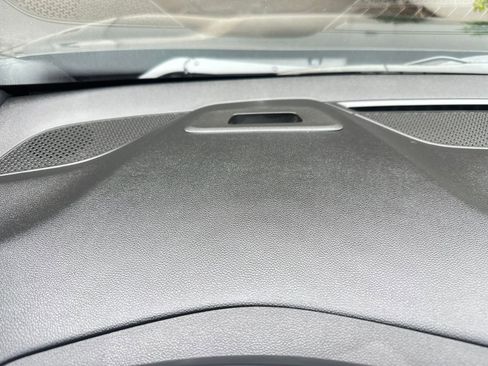 Used 2025 Chevrolet Equinox LT image 34