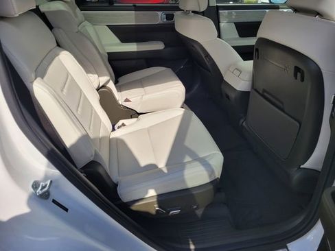 New 2025 Hyundai Santa Fe Calligraphy image 18