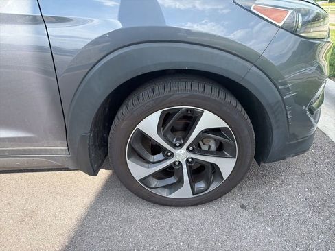 Used 2016 Hyundai Tucson Limited w/ Option Group 03 FWD image 14