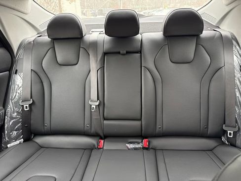 New 2026 Hyundai Elantra Limited image 28