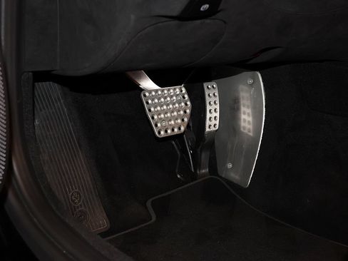 Certified 2025 Ferrari Roma Spider RWD image 93