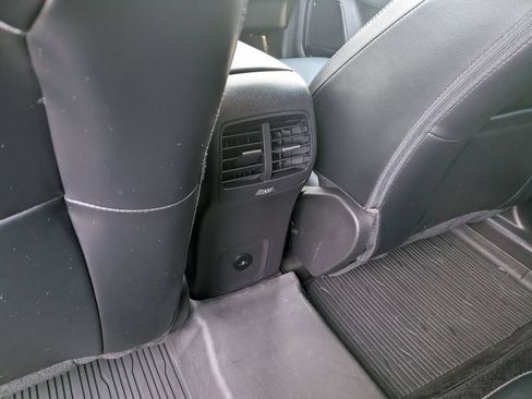 Used 2023 Ford Escape Platinum AWD/4WD image 18
