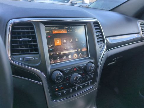 Used 2017 Jeep Grand Cherokee Trailhawk w/ Trailhawk Luxury Group image 28