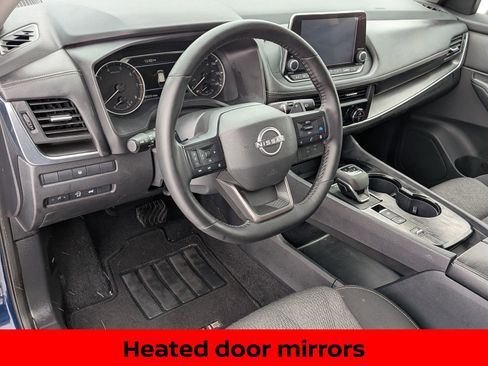 Certified 2025 Nissan Rogue SV image 12