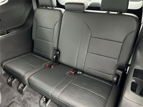 Certified 2025 Buick Enclave Sport Touring image 23