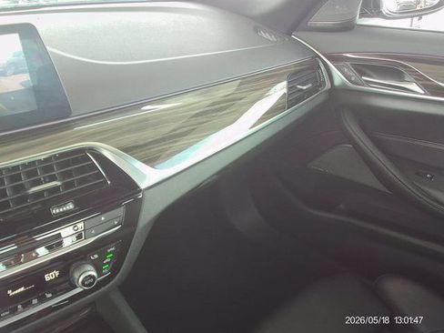Used 2018 BMW 540i xDrive AWD/4WD image 12