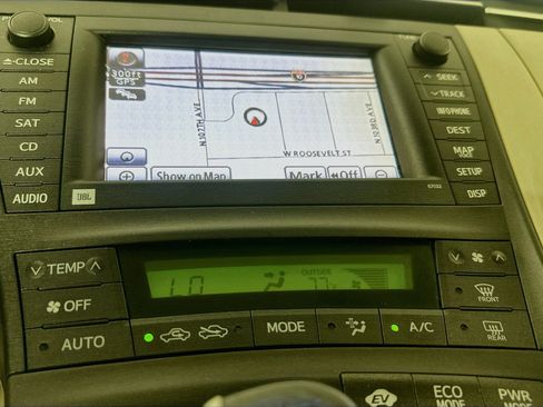 Used 2011 Toyota Prius Three w/ Navigation Pkg FWD image 23