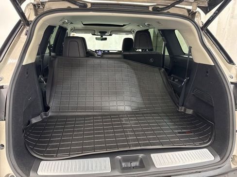 Used 2023 INFINITI QX60 Sensory AWD/4WD image 10