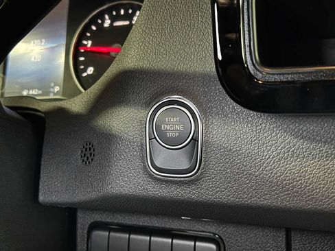 Used 2025 Mercedes-Benz Sprinter 2500 image 30