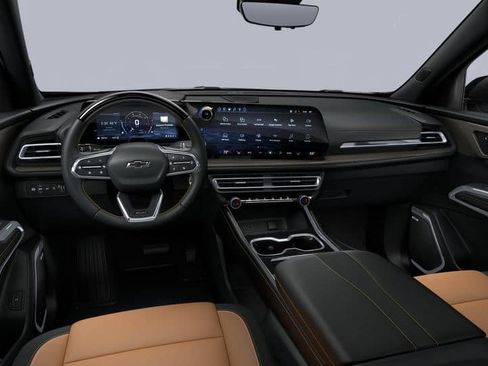 New 2027 Chevrolet Traverse Z71 w/ Enhanced Driving Package AWD/4WD image 8