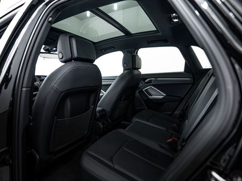 New 2025 Audi Q3 2.0T Premium image 16