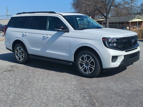 New 2026 Ford Expedition Active AWD/4WD image 3