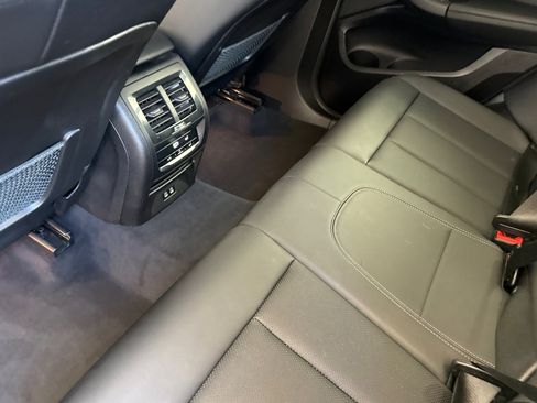 Used 2024 BMW X3 sDrive30i RWD image 25