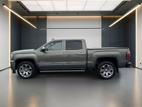 Used 2017 GMC Sierra 1500 Denali w/ Denali Ultimate Package AWD/4WD image 2