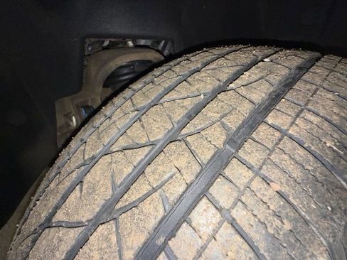 Used 2019 Chevrolet Tahoe LS image 27