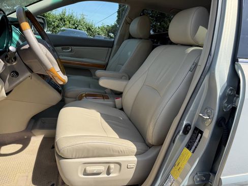 Used 2005 Lexus RX 330 FWD image 9