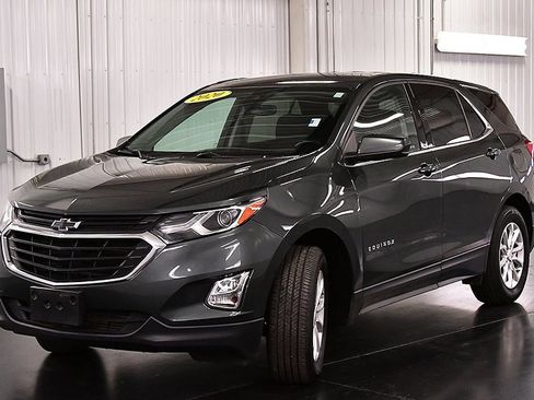 Used 2020 Chevrolet Equinox LT image 3