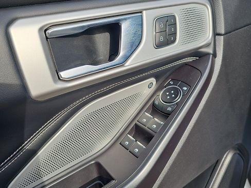 Used 2020 Ford Explorer ST w/ Premium Technology Package image 20