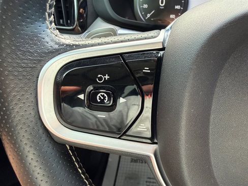 Used 2019 Volvo XC60 T8 R-Design w/ Advanced Package image 19