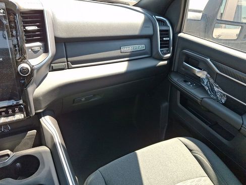 New 2026 RAM 2500 Big Horn AWD/4WD image 11