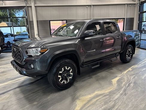 Used 2021 Toyota Tacoma TRD Off-Road image 38