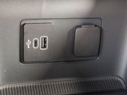 Certified 2026 Ford Explorer ST-Line RWD image 22