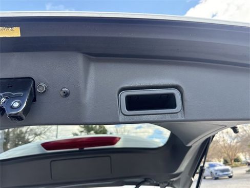 Used 2023 Nissan Rogue SV image 26