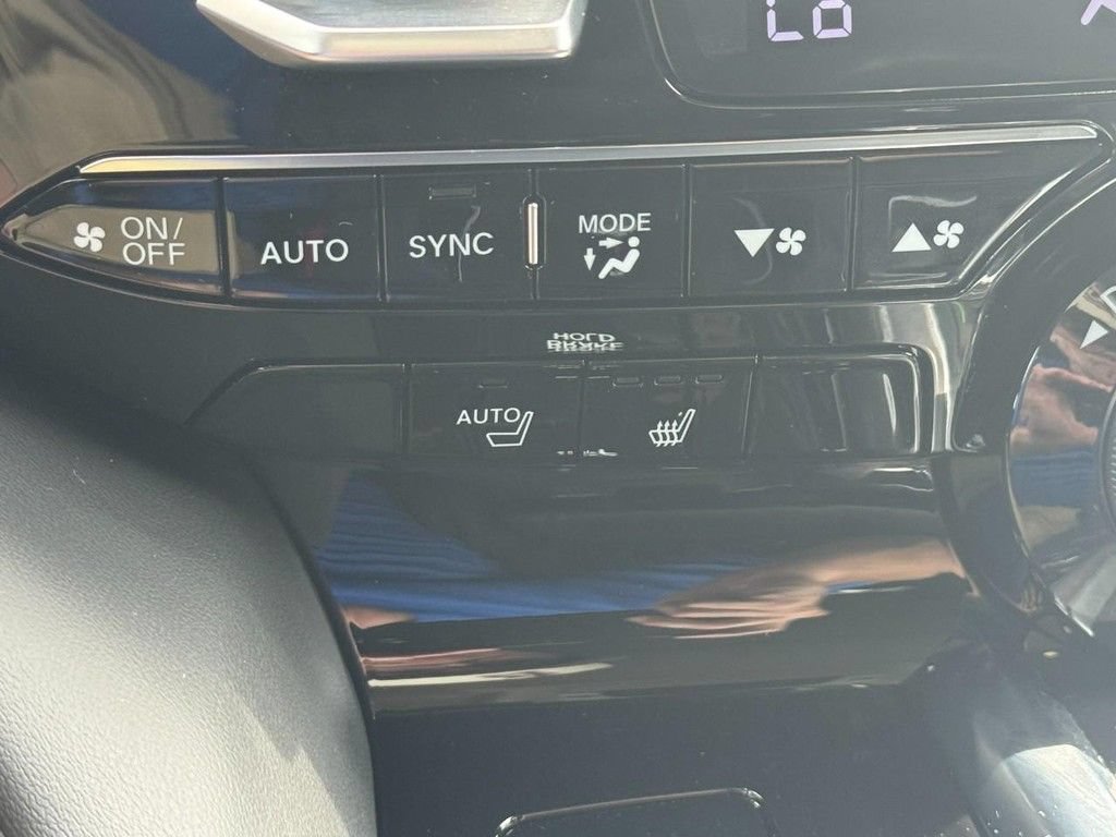 Certified 2026 Acura MDX w/ Technology Package AWD/4WD image 29