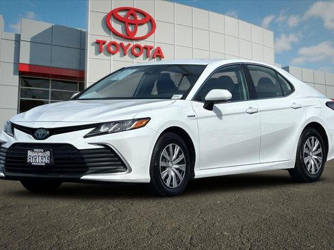 Certified 2021 Toyota Camry LE FWD image 7